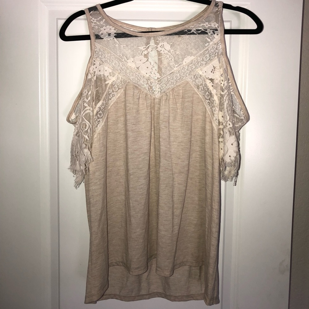Tan cold shoulder lacy top from the buckle